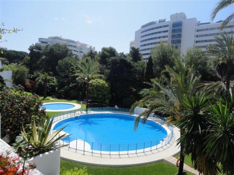 Апартаменты Jardines Del Mar Марбелья Экстерьер фото
